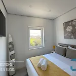 Arada - 4 In 1 Private Property, Free Parking And Hot Tub *