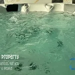 Arada - 4 In 1 Private Property, Free Parking And Hot Tub
