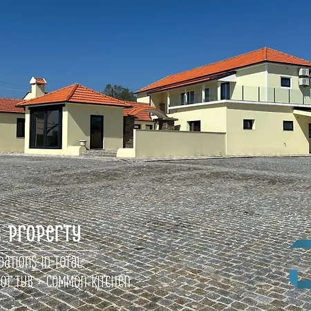 Arada - 4 In 1 Private Property, Free Parking And Hot Tub Сasa de vacaciones