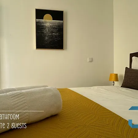 Arada - 4 In 1 Private Property, Free Parking And Hot Tub Hébergement de vacances *